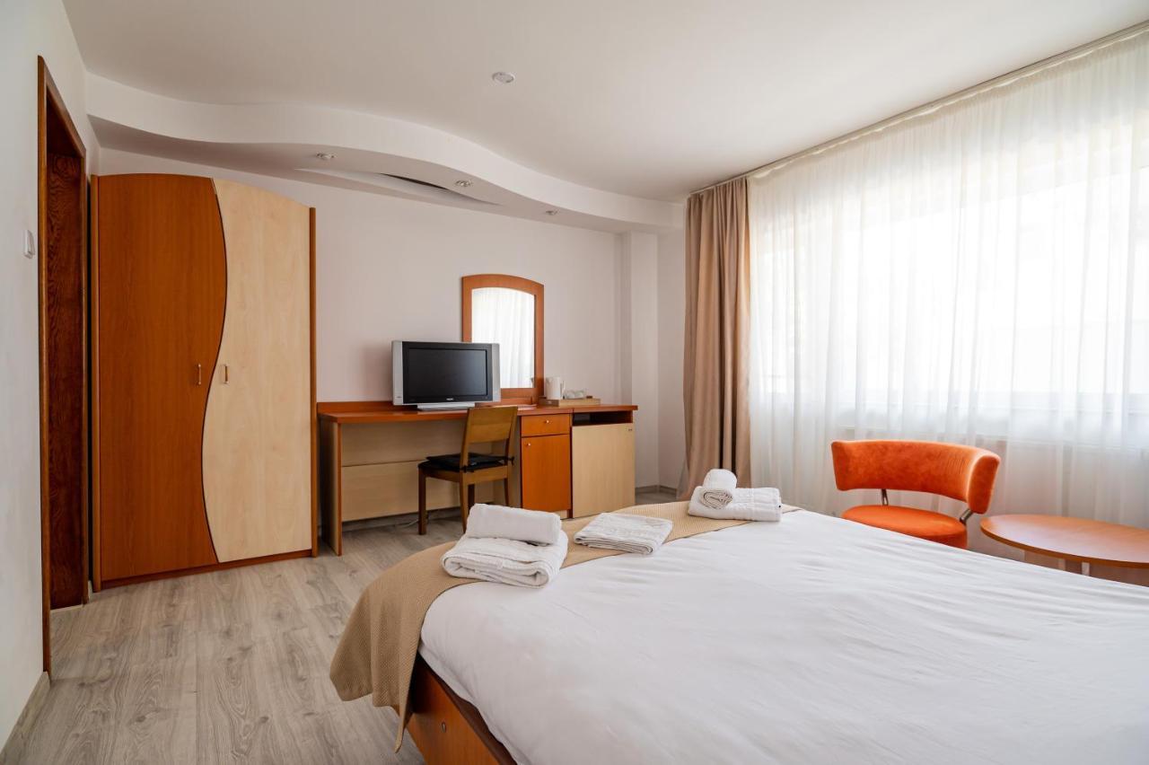 Complex Paloma Coral 3* Mamaia
